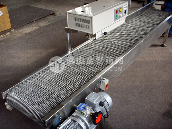 輸送帶網(wǎng)生產(chǎn)設(shè)備